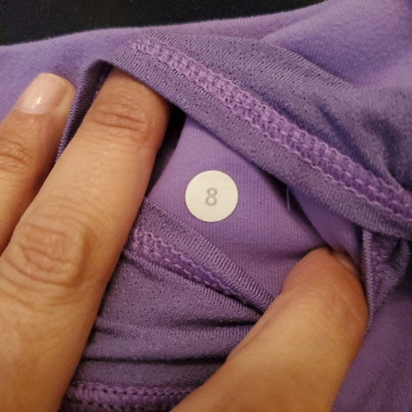 Lululemon - Picture 3 of 10